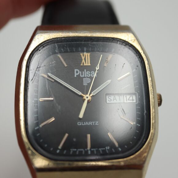 Vintage Pulsar Gold Tone Tank Watch 33mm Day Date Black Leather w New Battery main image 7